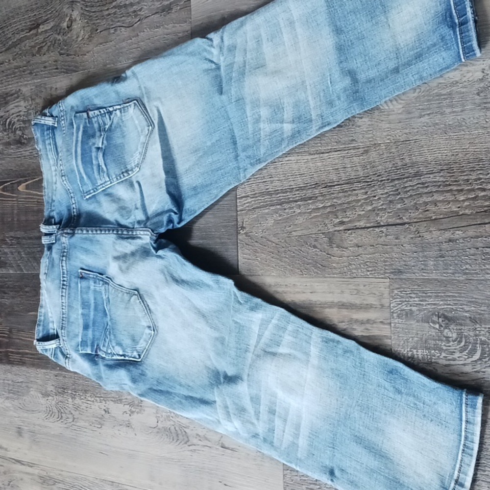Women's Capris - Picture 2 of 2